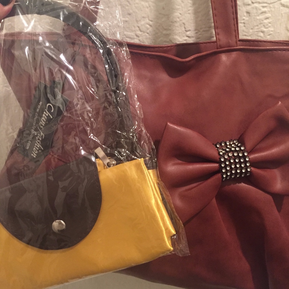 Chun's Vegan Large Oversized Tote w/foldabl shopp